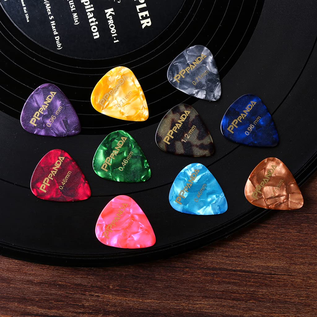 Guitar Picks 32pcs,PPpanda Guitar Plectrums For Your Electric, Acoustic, or Bass Guitar 0.46 0.71 0.96 1.2mm